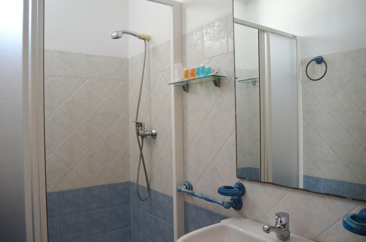 Отель Hostal Dona Antonia Пунта-Умбрия Экстерьер фото