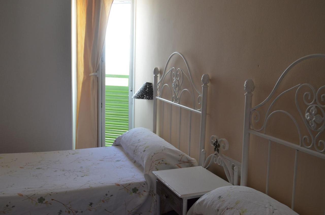 Отель Hostal Dona Antonia Пунта-Умбрия Экстерьер фото